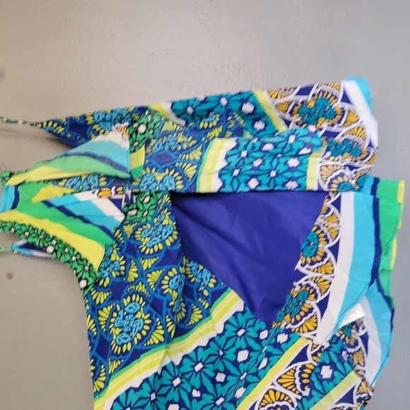 ☆ Size Lg Top☆ - Picture 7 of 7